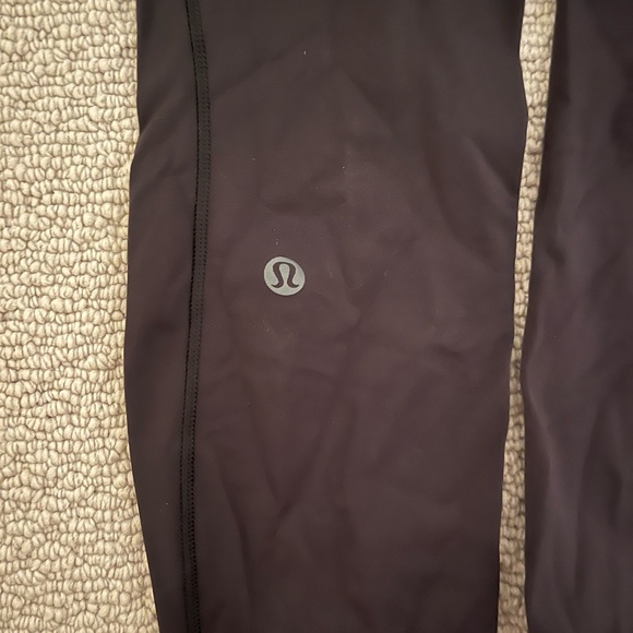 Wunder Under Black Lululemon leggings - Picture 3 of 3